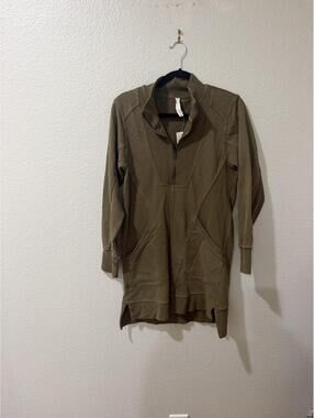 Anthropologie Daily Practice Half-Zip Pullover Olive Green Size L NWT